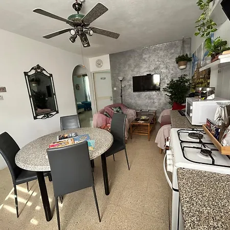 In Qawra * St. Paul's Bay